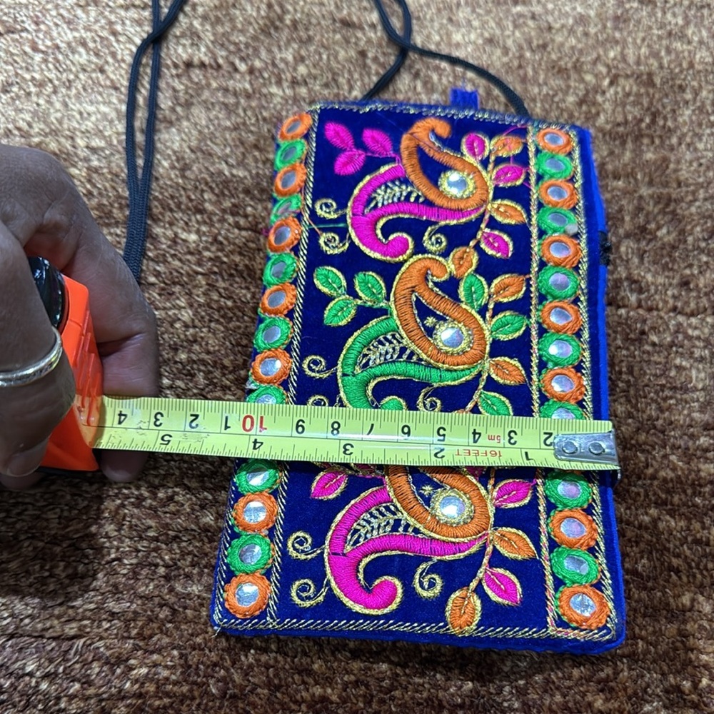 Traditional phone purse/Bag Embroidery Hand Made - Picture 4 of 5